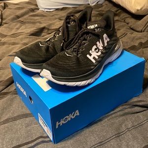 Hoka Mach 5 running sneakers